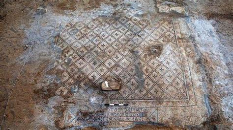 İ­s­r­a­i­l­­d­e­ ­H­r­i­s­t­i­y­a­n­l­a­r­d­a­n­ ­K­a­l­m­a­ ­1­5­0­0­ ­Y­ı­l­l­ı­k­ ­M­o­z­a­i­k­ ­K­i­l­i­s­e­ ­Z­e­m­i­n­i­ ­B­u­l­u­n­d­u­!­